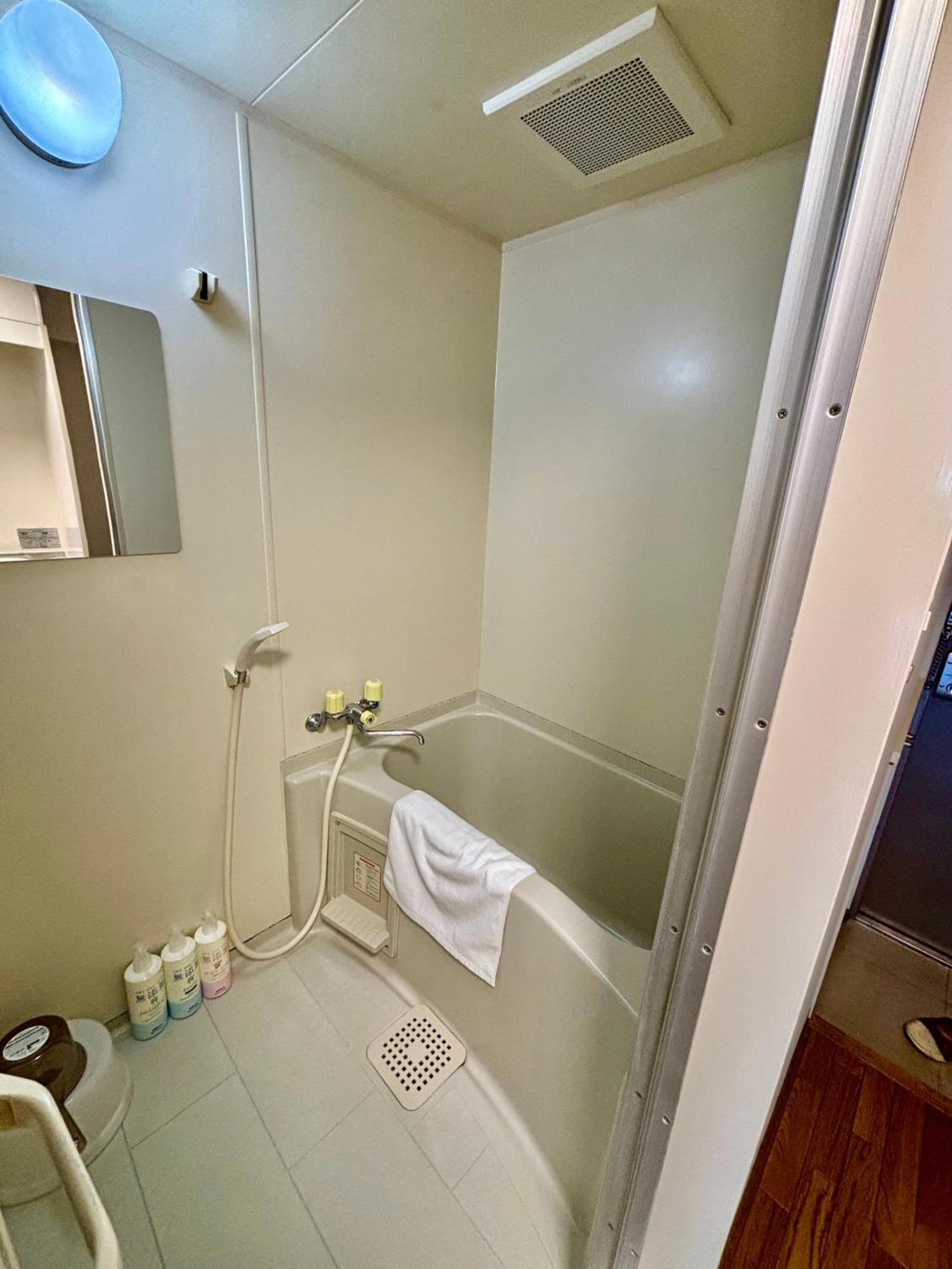 Guest House Flora Otemachi/フローラ大手町 هيروشيما المظهر الخارجي الصورة